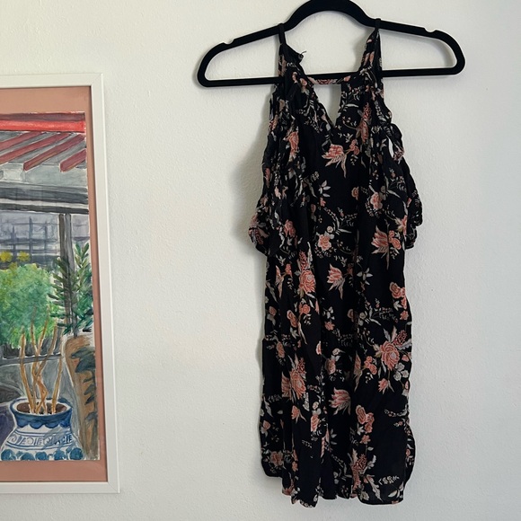 Floral Top with Draped Sleeve Detail - Picture 2 of 5